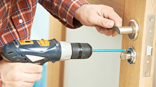 Automotive Locksmith at Downtown Pinole, California